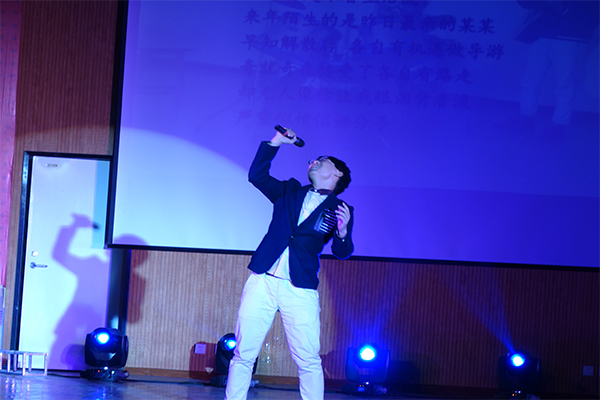华人策略研究论坛举行2016级新生开学典礼暨迎新晚会