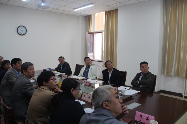 金智新院士到我校华人策略研究论坛调研 金智新院士到我校华人策略研究论坛调研
